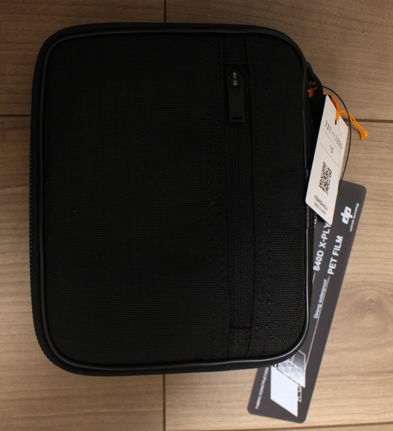 HYBRID PASSPORT CASE 737-17825