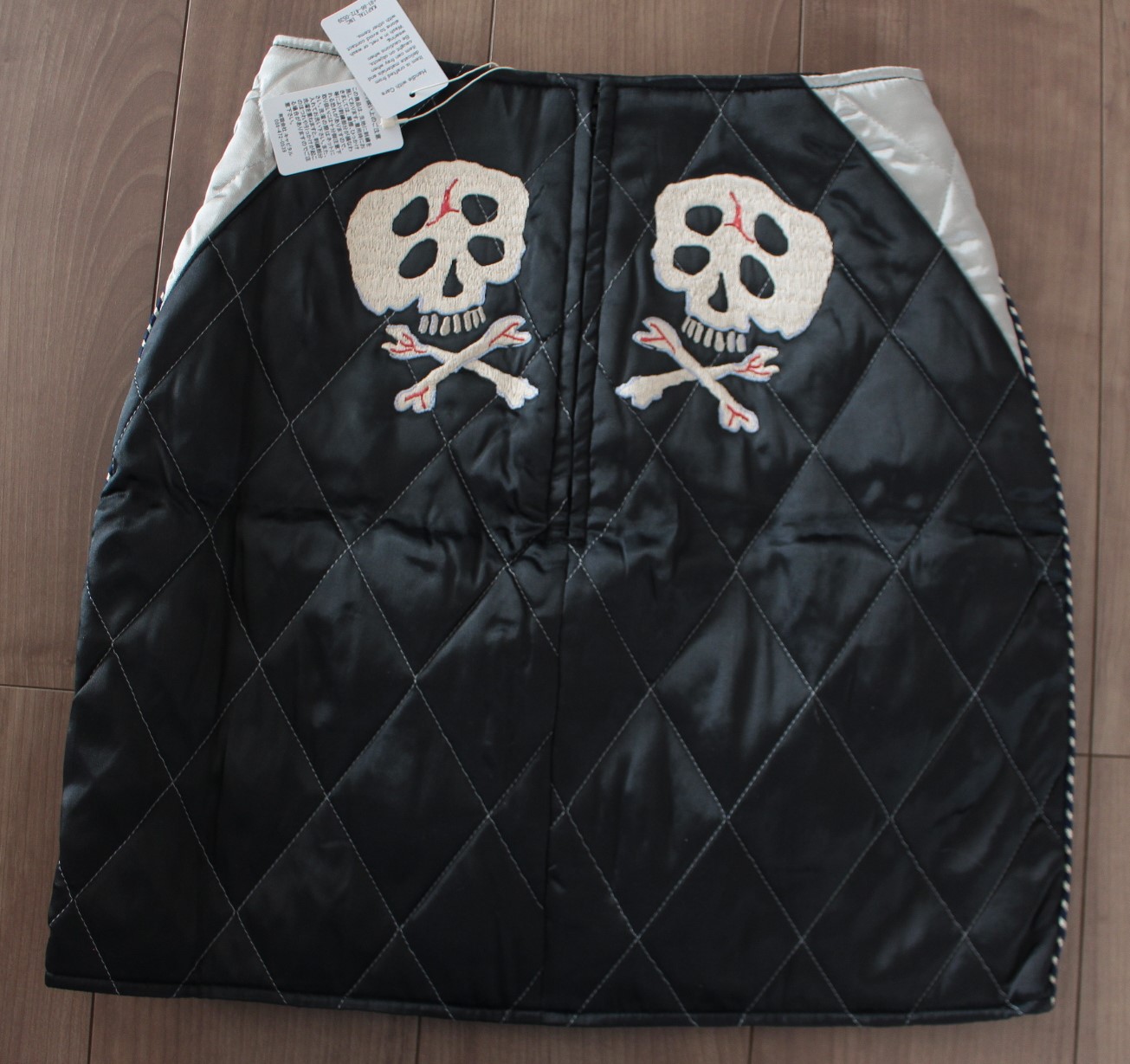 Rayon Satin Killing Mini Skirt (Rain Skull & Snake) K2109SK037